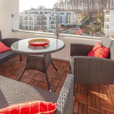 Ostseebad, Sellin, Ruegen, Odin Зеллин