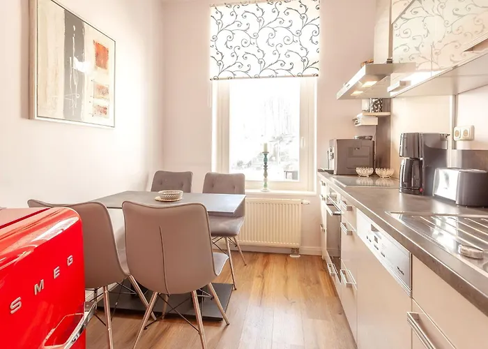 Ostseebad, Sellin, Ruegen, Odin Зеллин