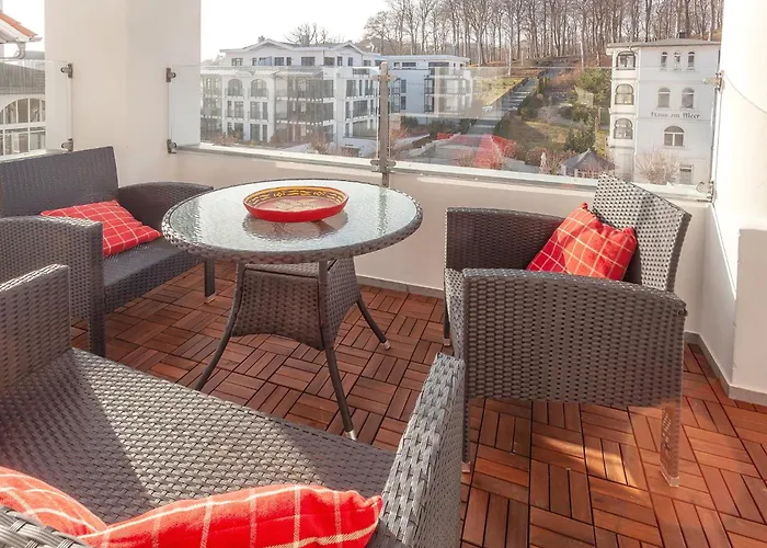 Ostseebad, Sellin, Ruegen, Odin Зеллин